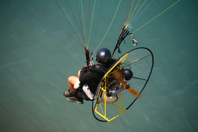  Vuelo en paramotor 