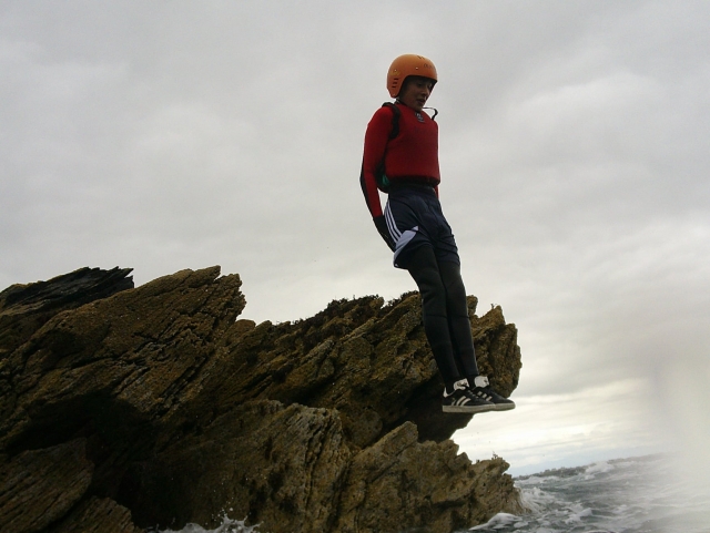  Jumping Bomb 