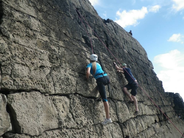  Escalada en roca Hawk Adventures 