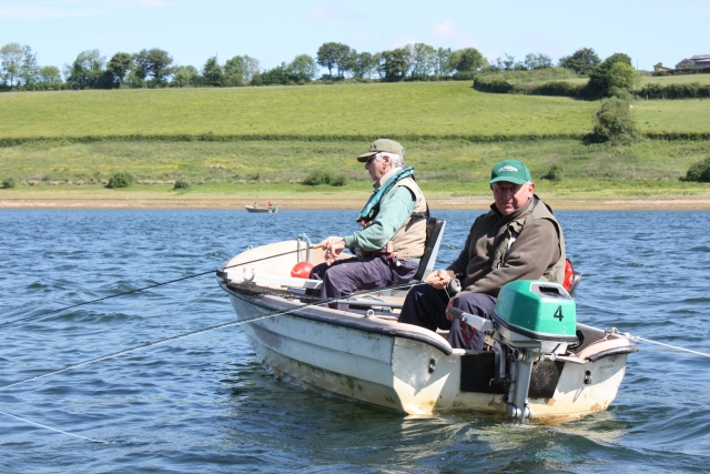  Pesca en barco 