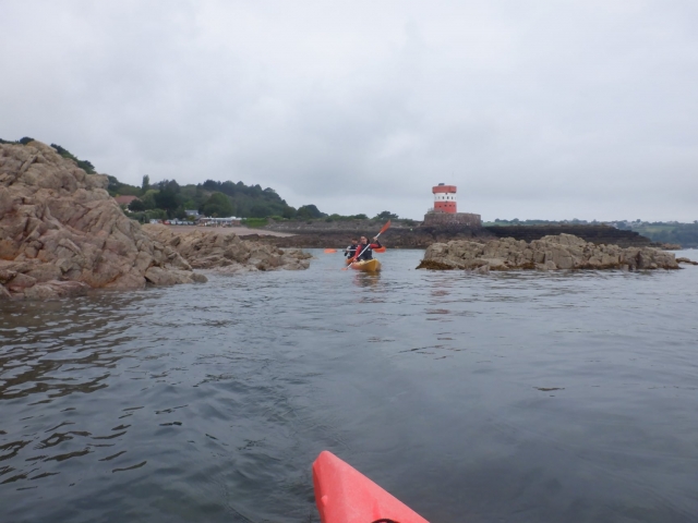  Explorando a bordo del kayak 