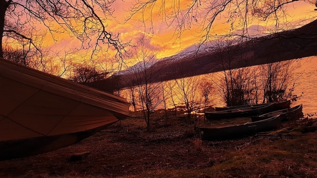  ¡Agregue el campamento a su experiencia de canotaje! 