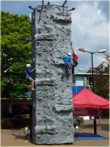  Muro de escalada celular o torre de escalada portátil 