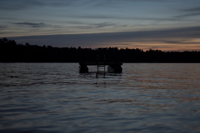  Atardecer desde balsa 