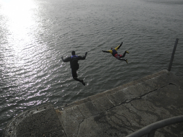  Pier jumping en St Andrews Fife 