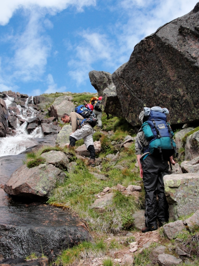  Saliendo de Loch Avon 