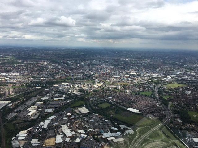  Volando sobre York Minster 
