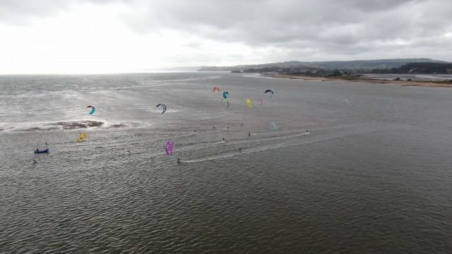  Kitesurf en la playa 