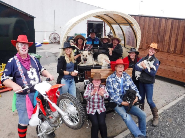  El personal del Newtonmore Riding Center 