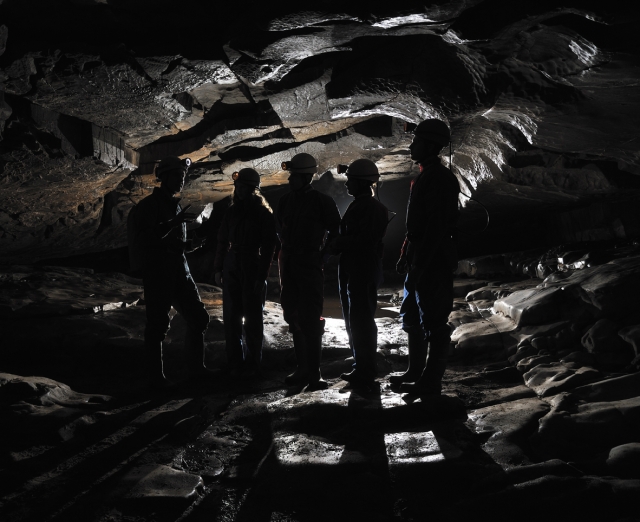  Espeleología en el sur de Gales