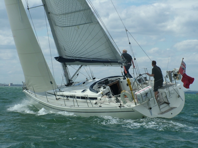  Arcona 400 en Hamble Point Yacht Charters 