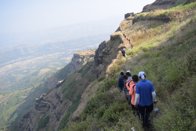 Caminando por el borde