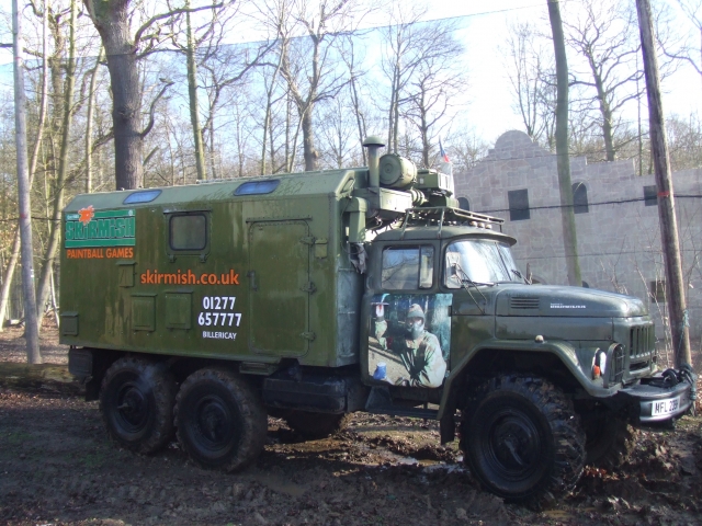  Camioneta de guerra 