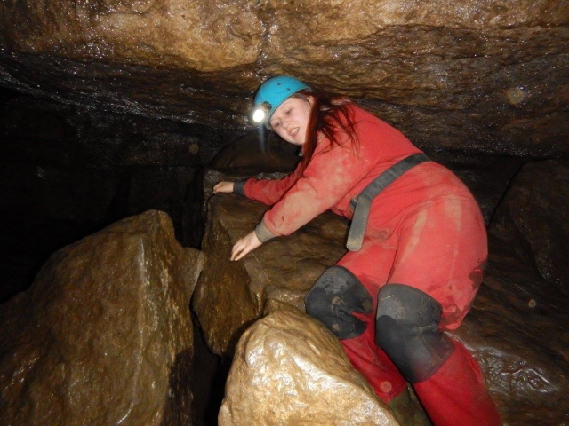  Explorando los pasajes del túnel 