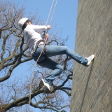  Rappel por un edificio 