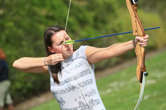 Nuestros eventos de jalo con arco son perfectos para todas las edades y habilidades. 