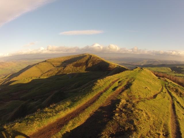  Paisaje del paseo guiado de Derbyshire 