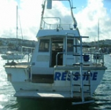  Anclado con la escalera hacia abajo 