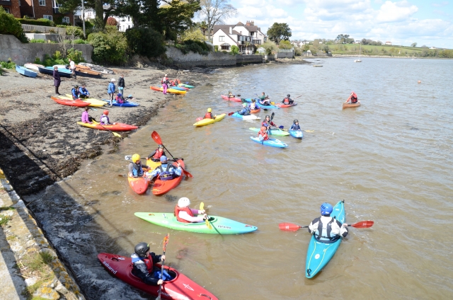  Sesión de inicio en canoa