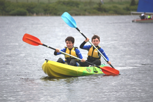  Kayaking dúo 