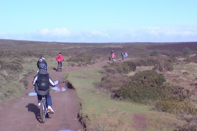  Sendero para bicicletas de cerro 