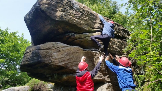  Outdoor Climbing con todos tus amigos! 