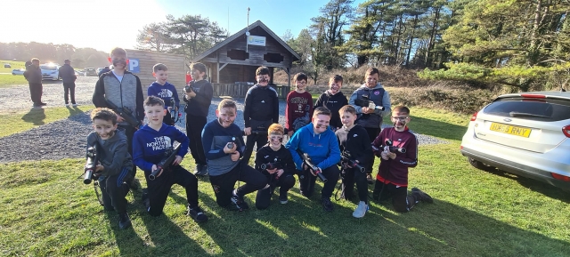  Disfruta de nuestros juegos de laser tag 
