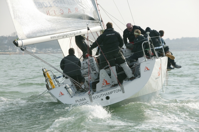  Beneteau 40.7 - brief de seguridad 