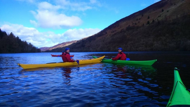  Genle divirtiéndose en kayak con Active Highs 