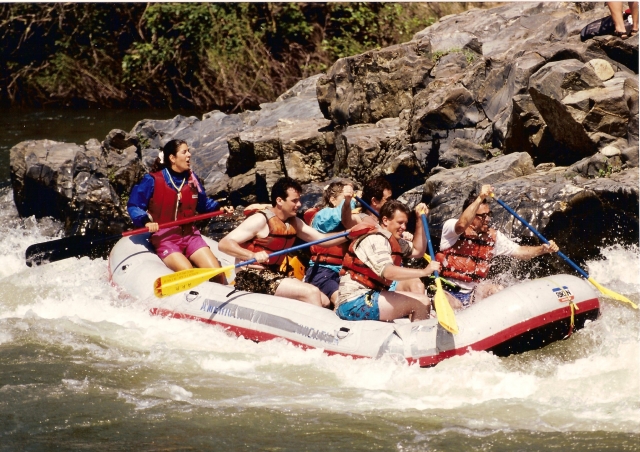 Rafting en grupo con nosotros 