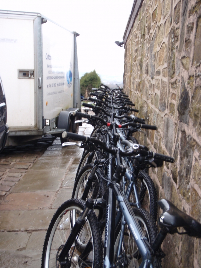  Lavado de bicicletas al final del día 