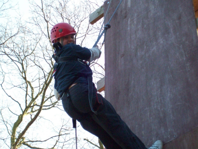  Escalada con Belchamps Scout Activity Center. 