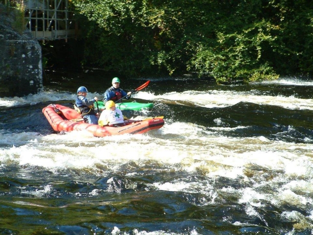  Rafting en aguas brava en Aberfeldy. 