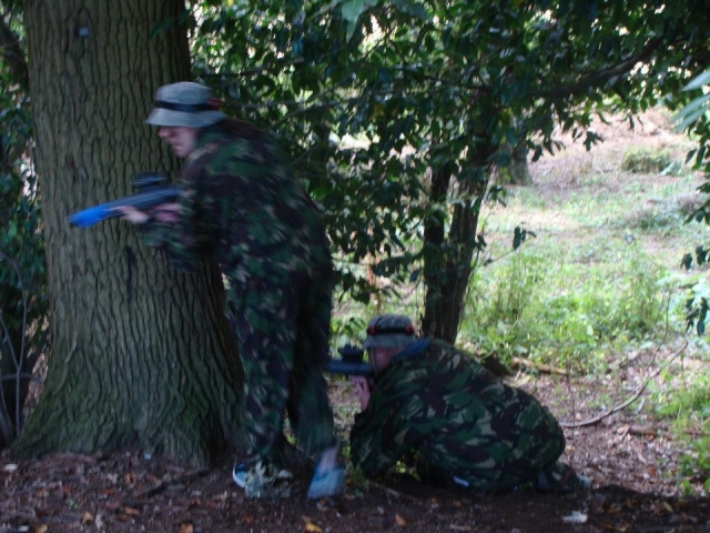  Los juegos láser son divertidos para todos. 