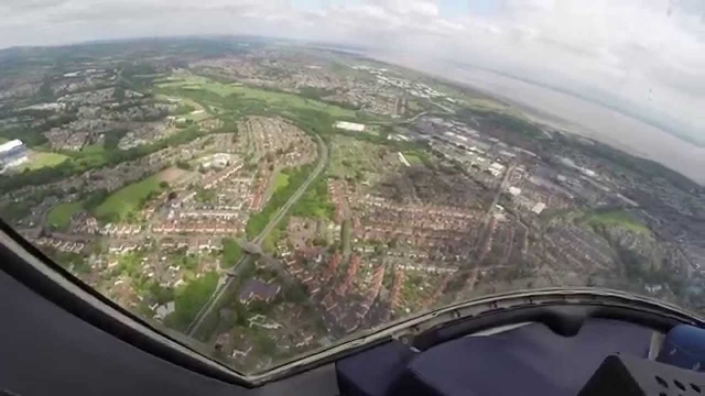  Vuelo en Cardiff Tour