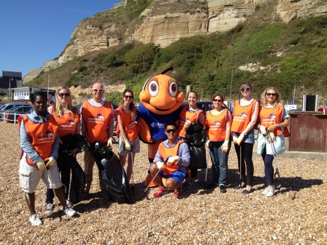 Dedicado a la conservación de playas. 