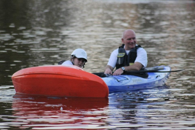 Kayak también disponible.