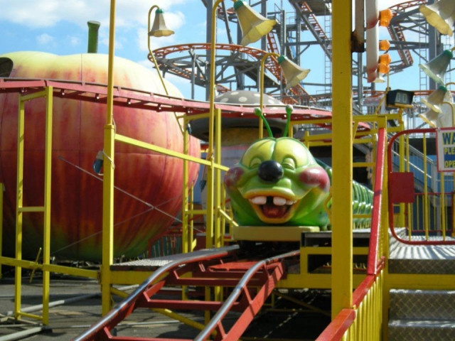  Las montañas rusas son muy divertidas. 