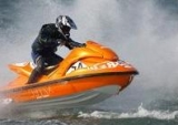 Jet Ski es muy divertido. 