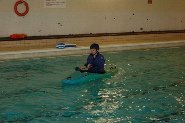  Kayak en la alberca. 
