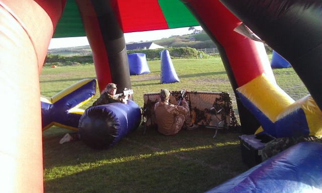  Que tengas un día divertido.