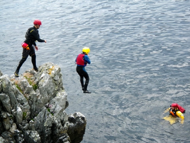  Coasteering es una gran actividad. 