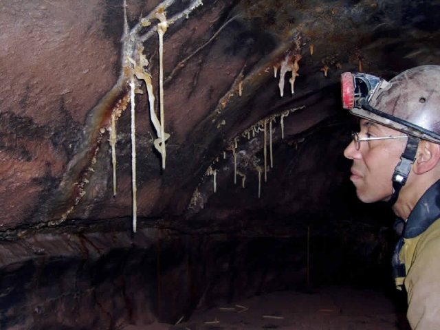  La espeleología es una gran actividad.