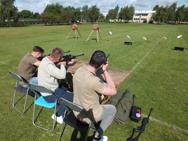 Jalo con rifle de aire comprimido 