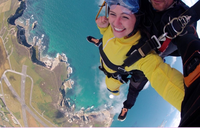 Skyline Parachuting