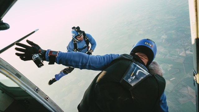  Experiencia de paracaidismo 