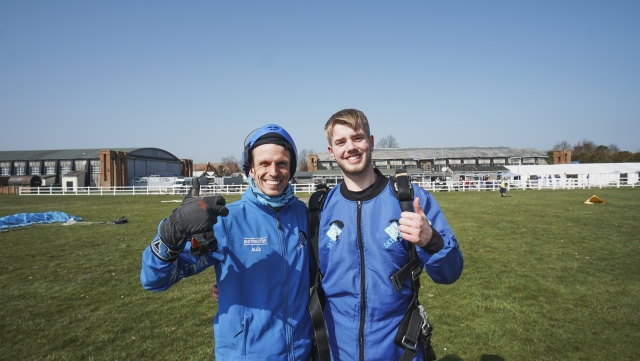  ¡Feliz paracaidista! 