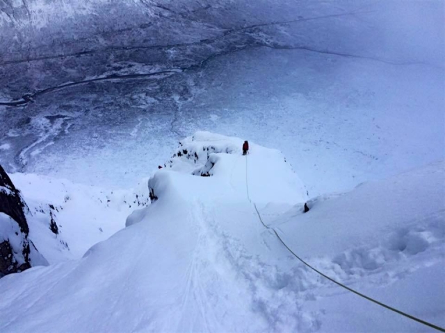 Escalada en la nieve 