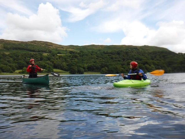  Lección de mezcla de kayak-canoa 