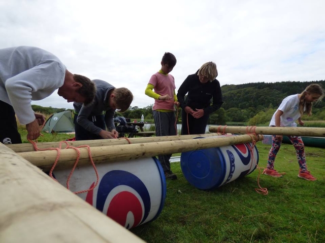  Próxima balsa flotanle 